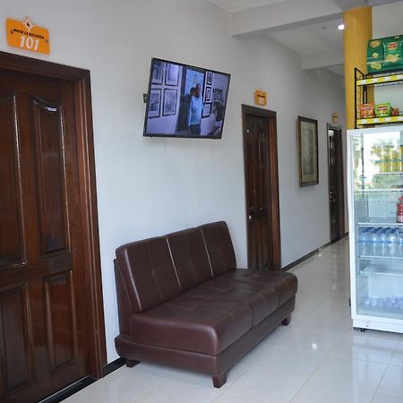 Caucasia Hotel La Rotonda מראה חיצוני תמונה
